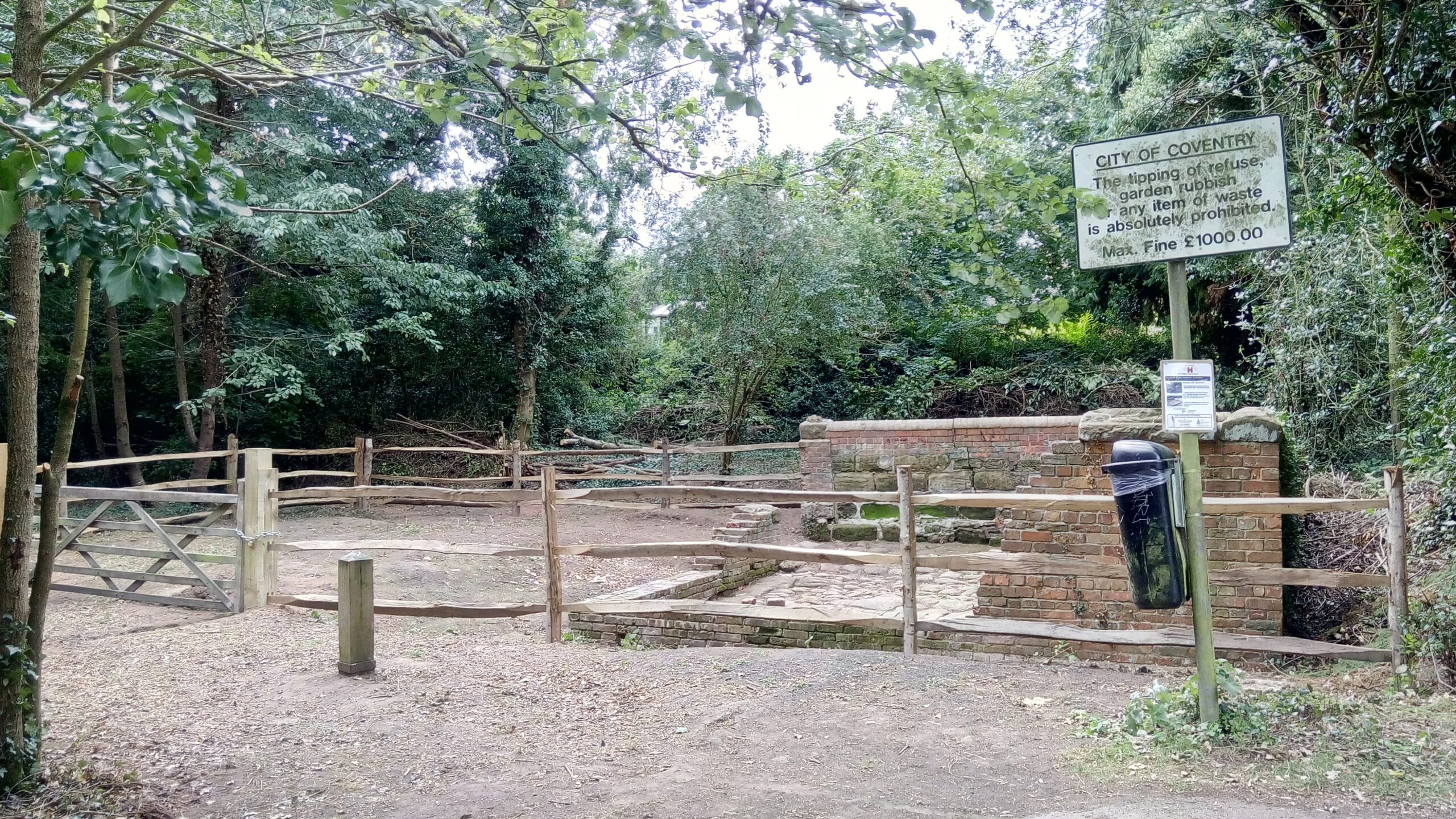 Sheep pound in Coat or Arms Bridge Road